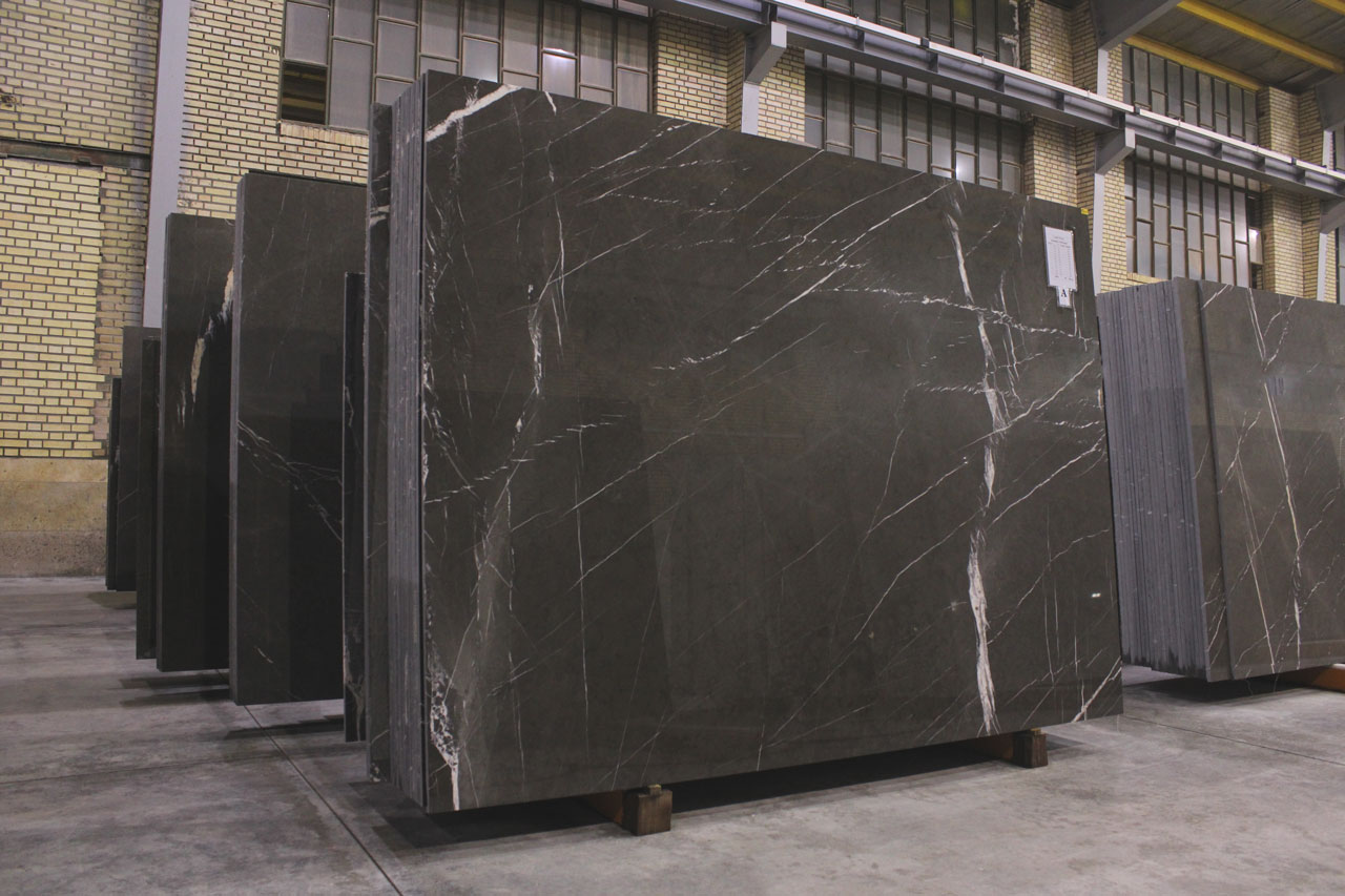What are the advantages and disadvantages of Pietra grey marble? 3 disadvantages of pietra grey marble
