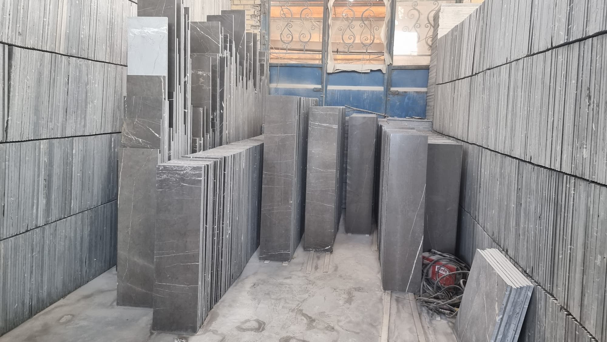 Is Pietra grey marble stone expensive? 4 Comparing Pietra Grey Marble to Carrara, Calacatta, Granite, and Engineered Quartz