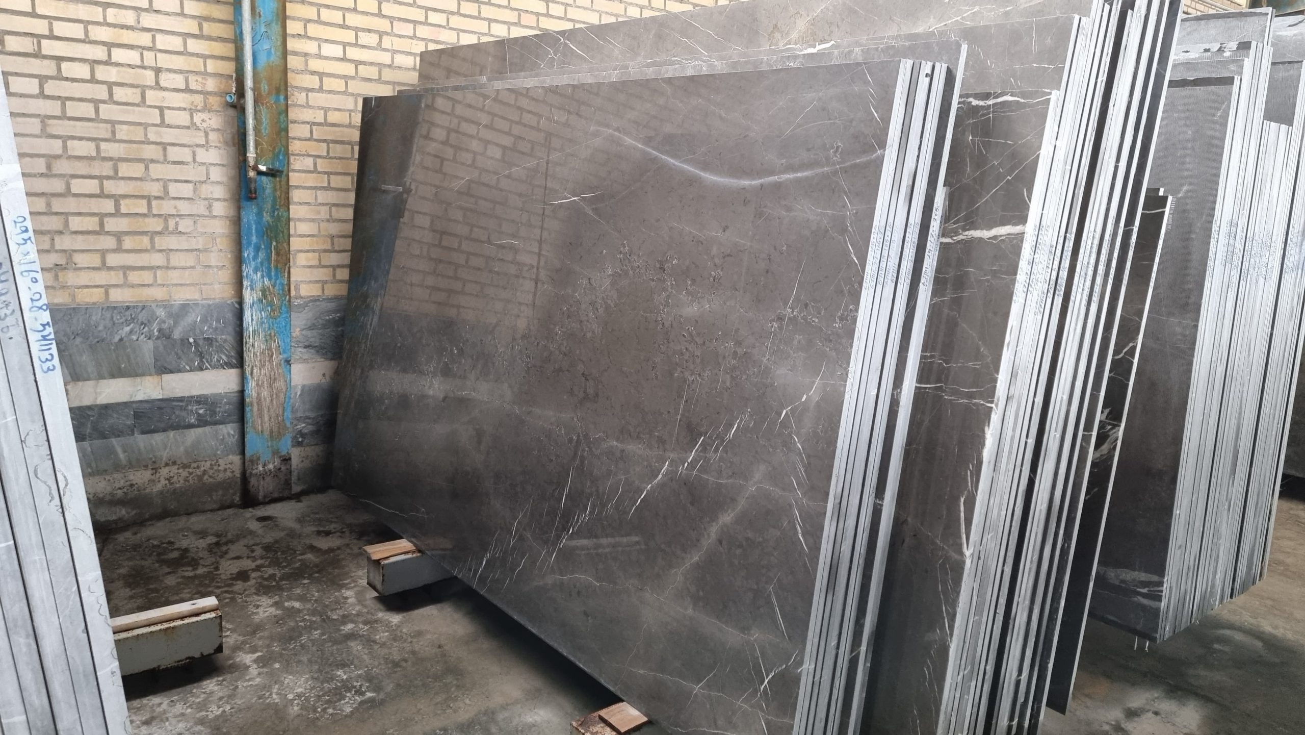 Is Pietra grey marble stone expensive? 2 Exploring Pricing Trends of Pietra Grey Marble